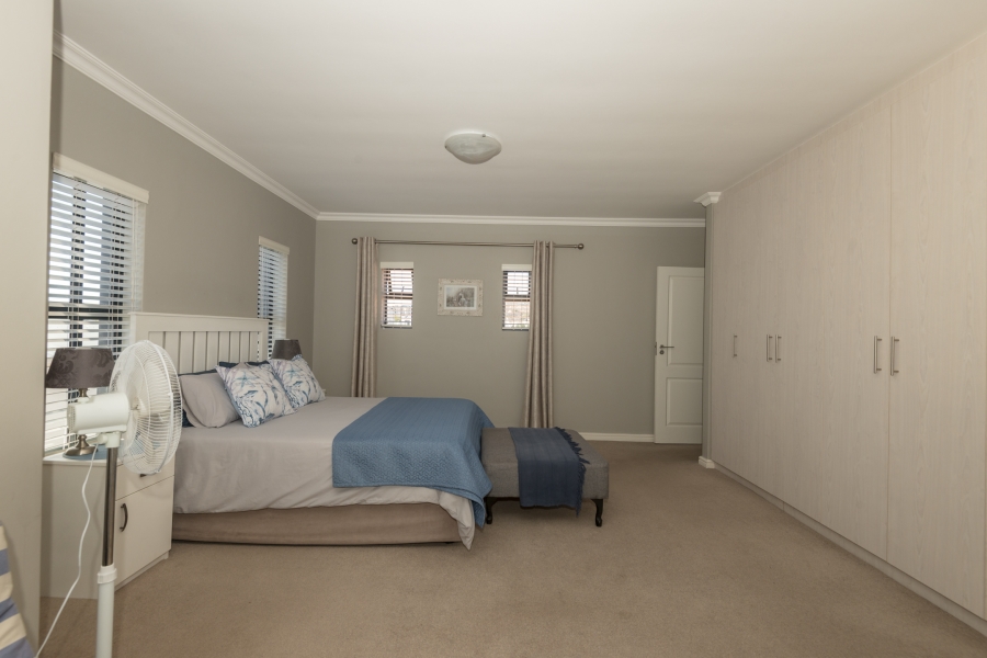 4 Bedroom Property for Sale in Calypso Beach Western Cape